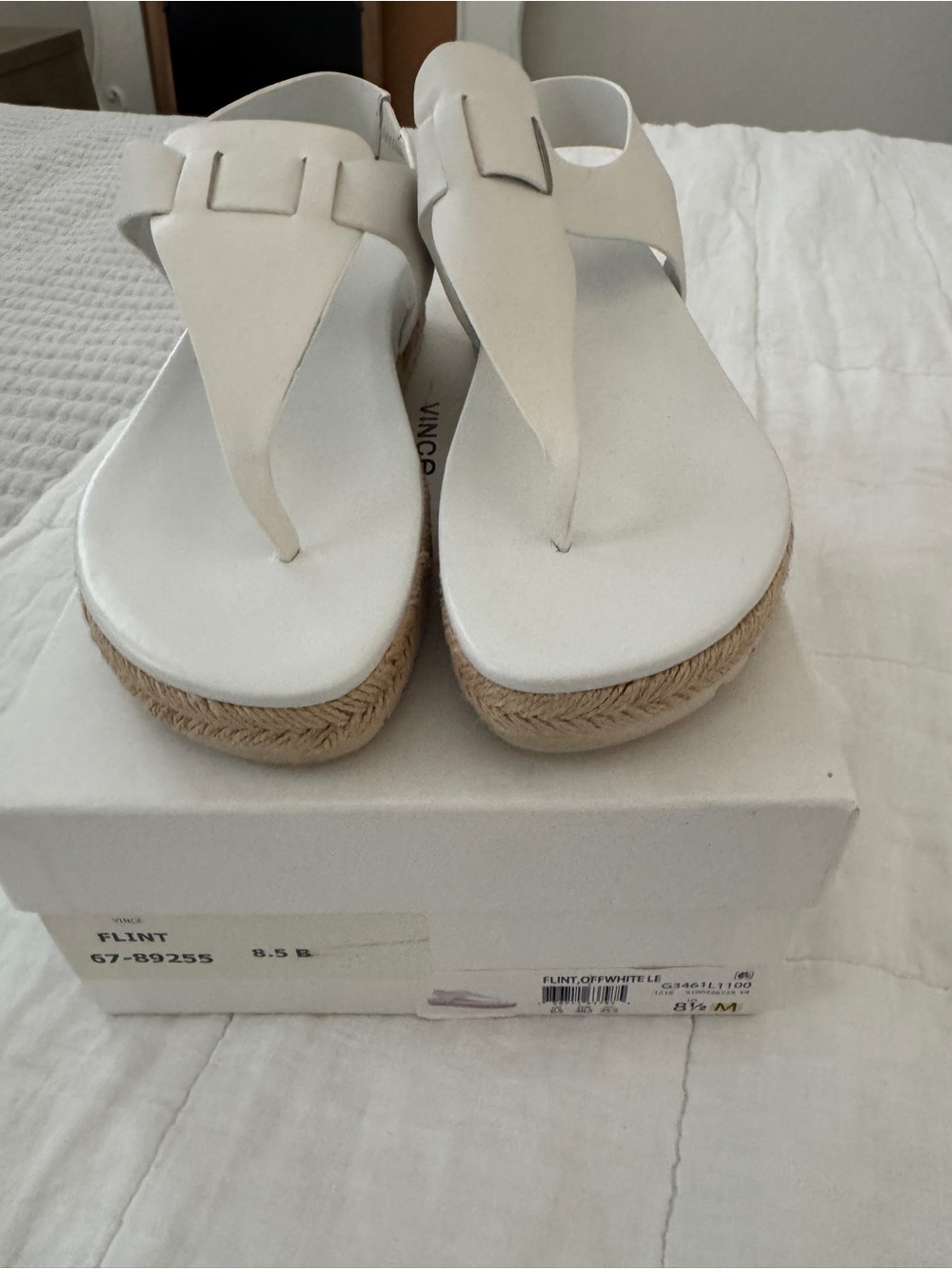 Vince Flint Creamy White Espadrille Thong Sandals NWT 8.5 - Picture 4 of 6